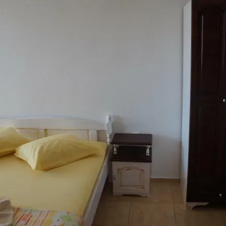 аnestievi Pensionat Achtopol