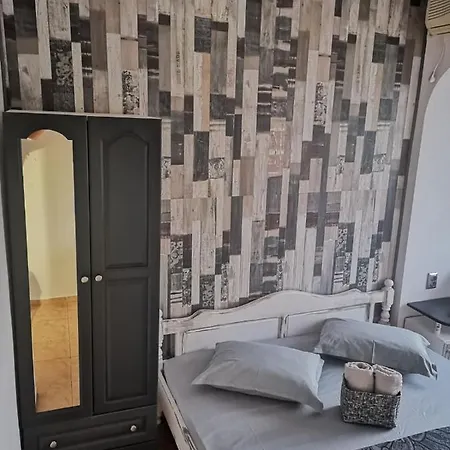 аnestievi Vendégház *